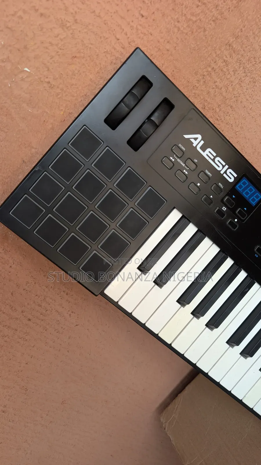 Alesis Vi25 Studio Midi Keyboard
