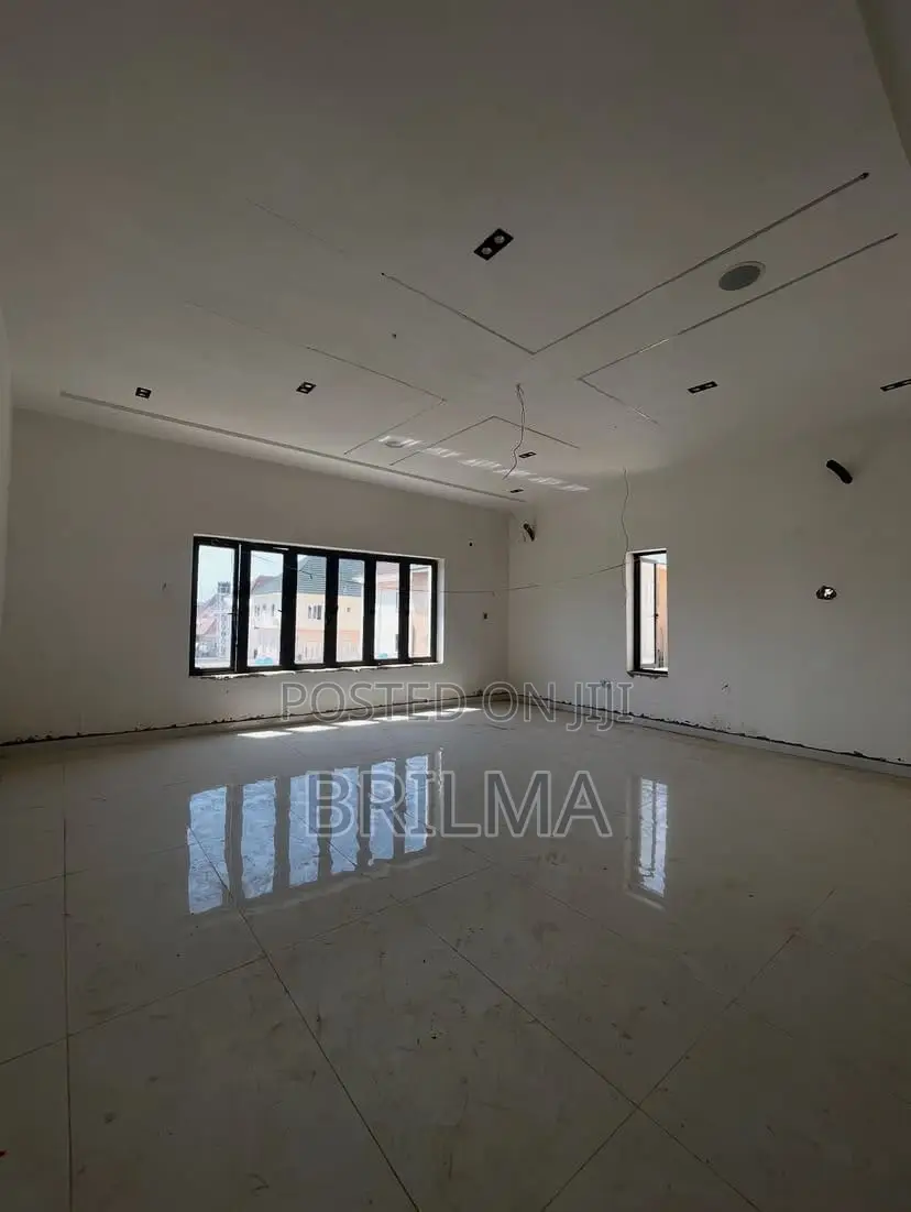 5bdrm Duplex in Apo Resettlement for sale
