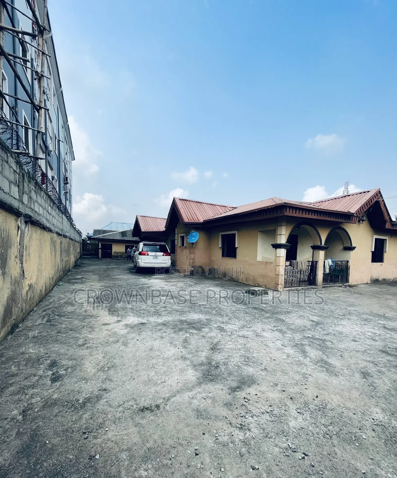 4bdrm Bungalow in Alaba for sale