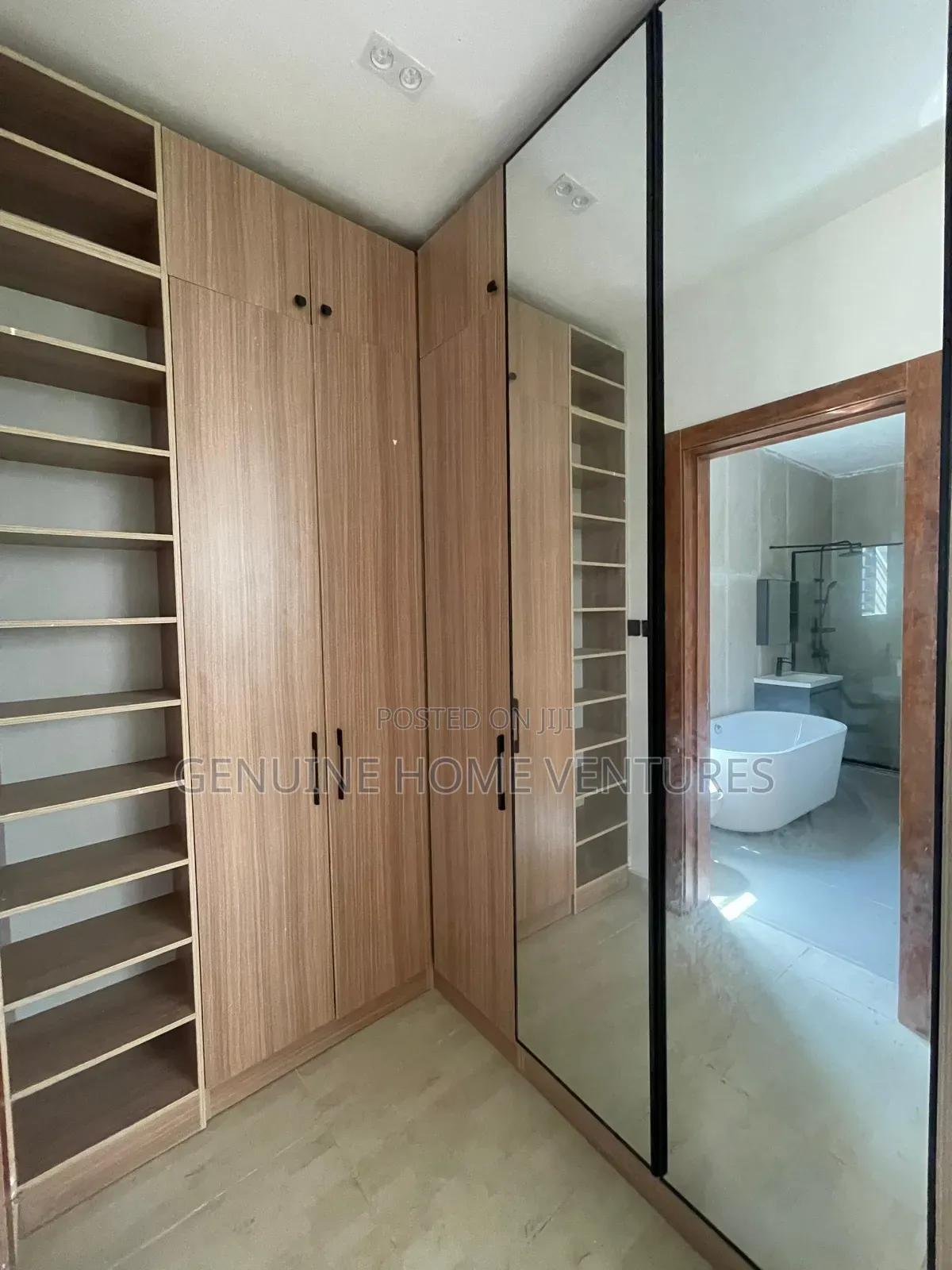 5bdrm Duplex in Lekki Phase 1 for sale