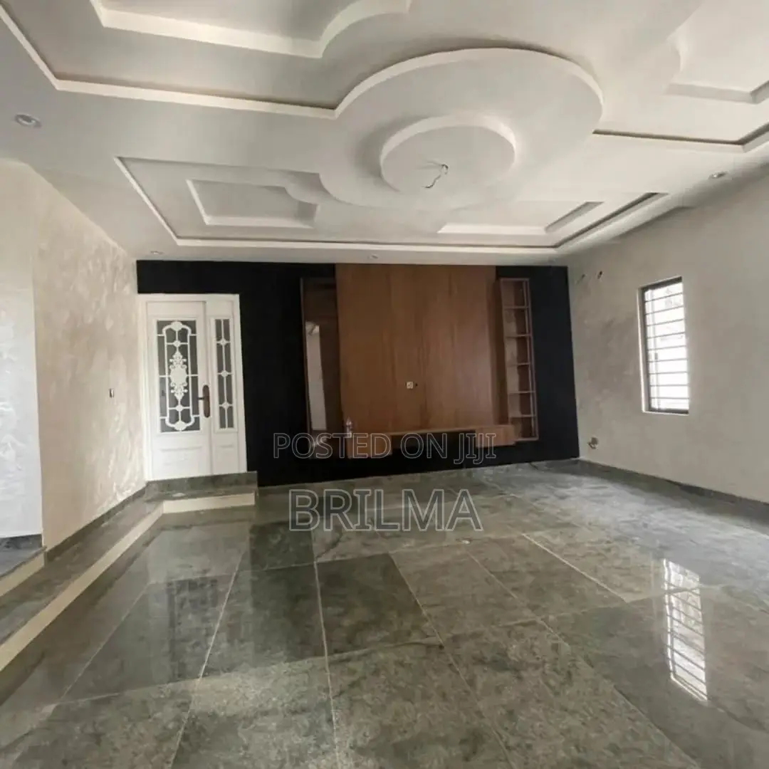 5bdrm Duplex in Apo Resettlement for sale