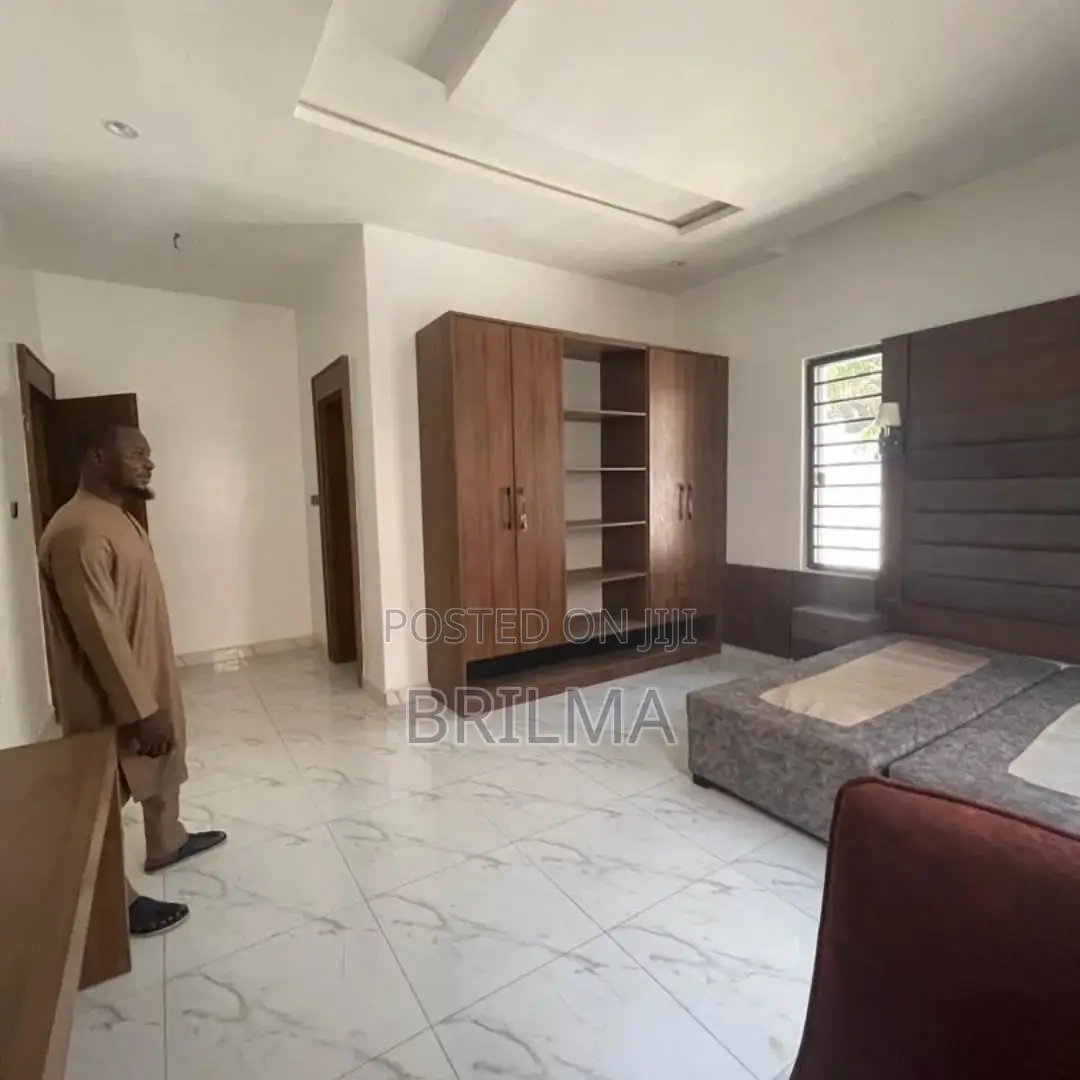 5bdrm Duplex in Apo Resettlement for sale