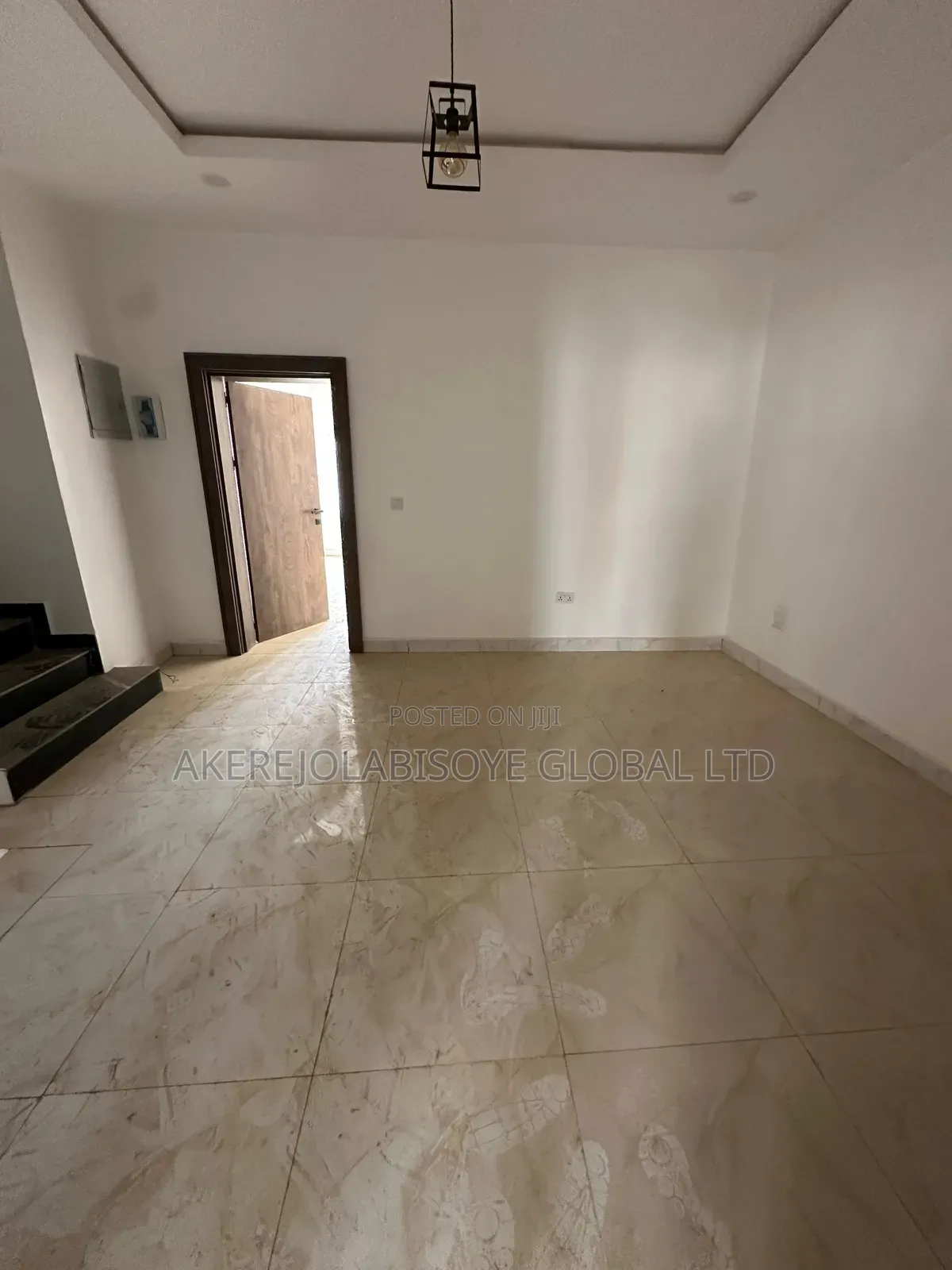4bdrm Duplex in Around Godab for sale