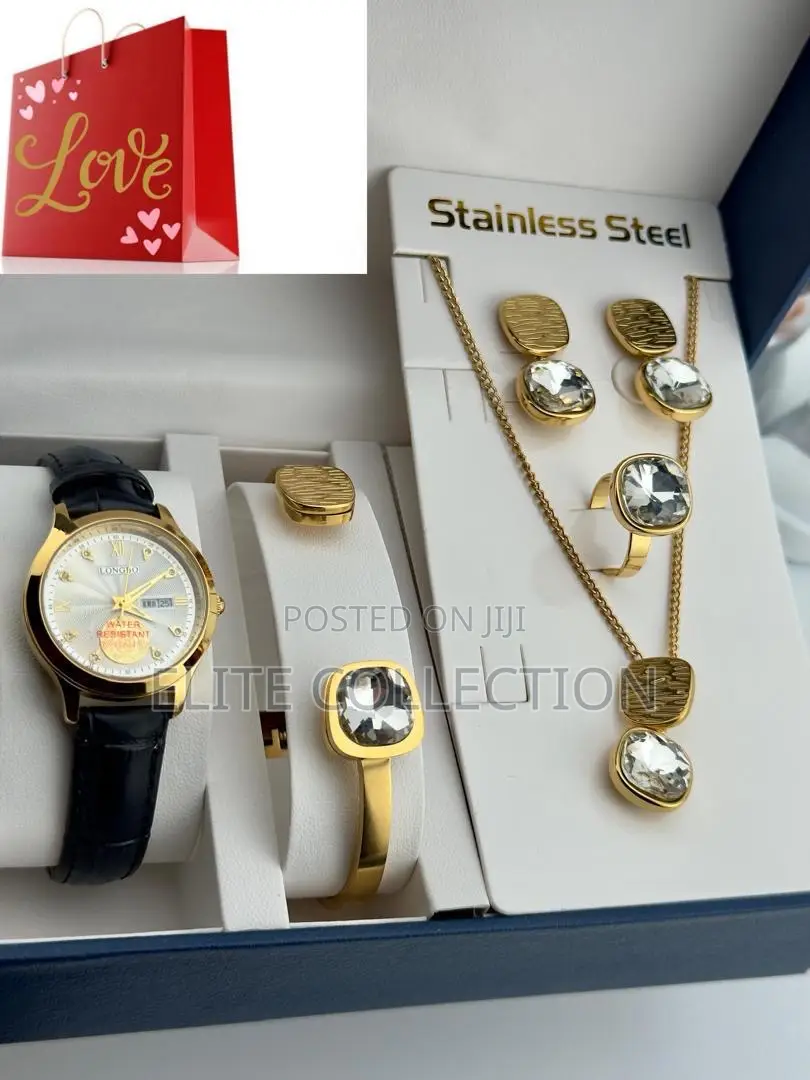 Quality Women Jewellery Set Fully Boxed