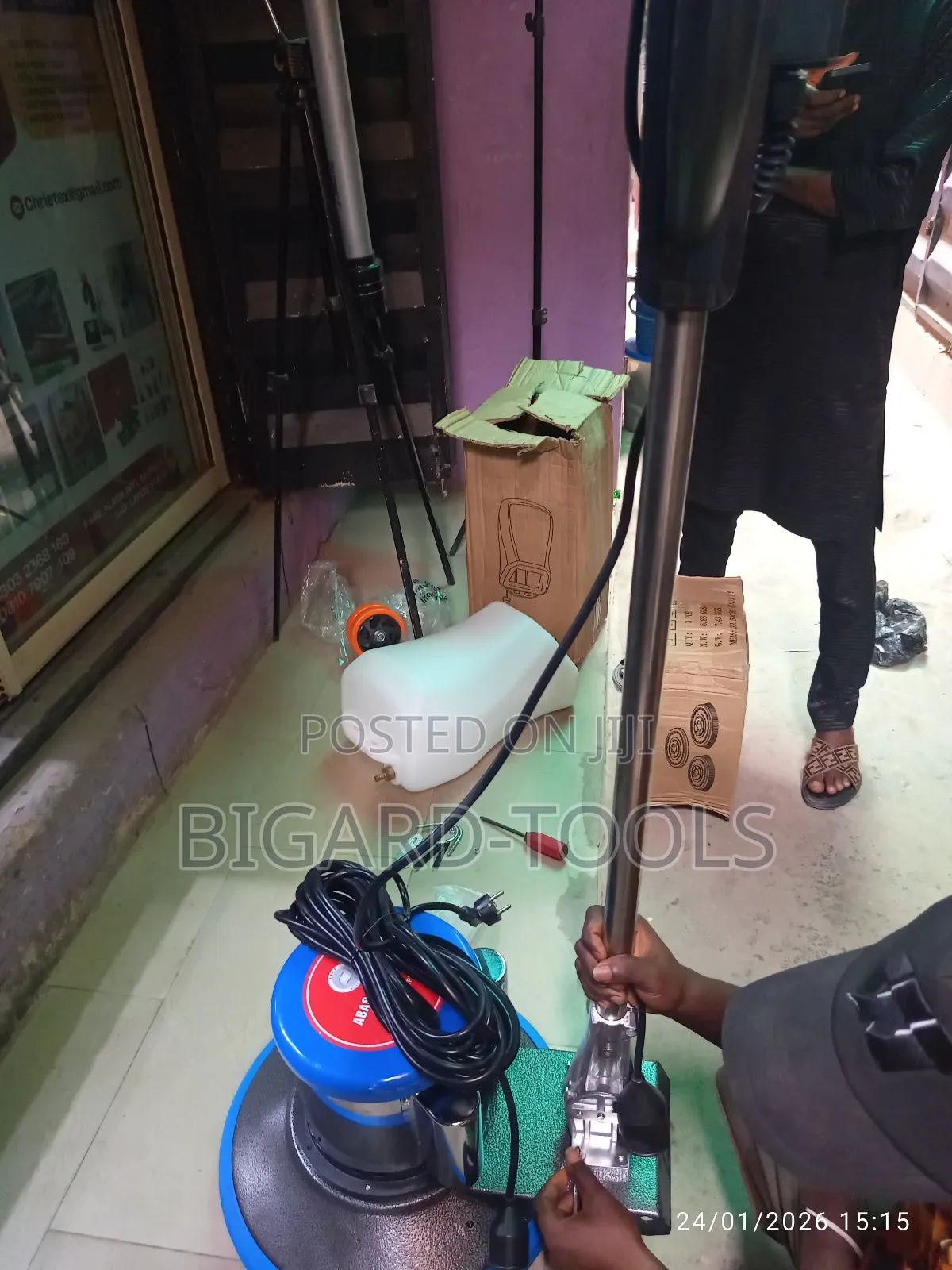 Scrubber Machine