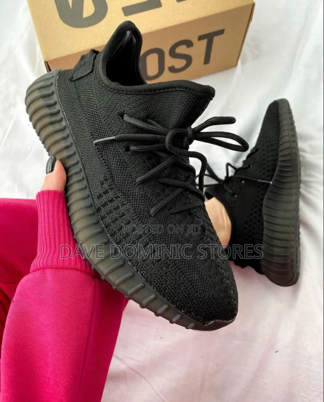 Adidas Yezzy Boost 350 V2 Onyx Sneakers