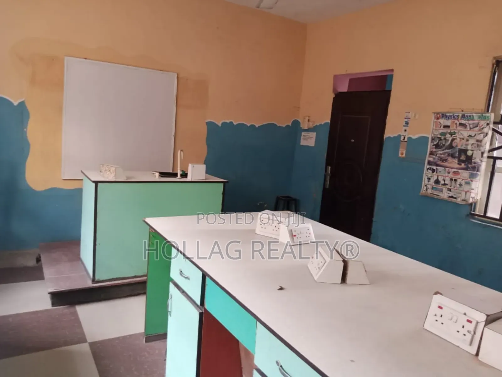 Functioning School With 160 Students in Ago Palace