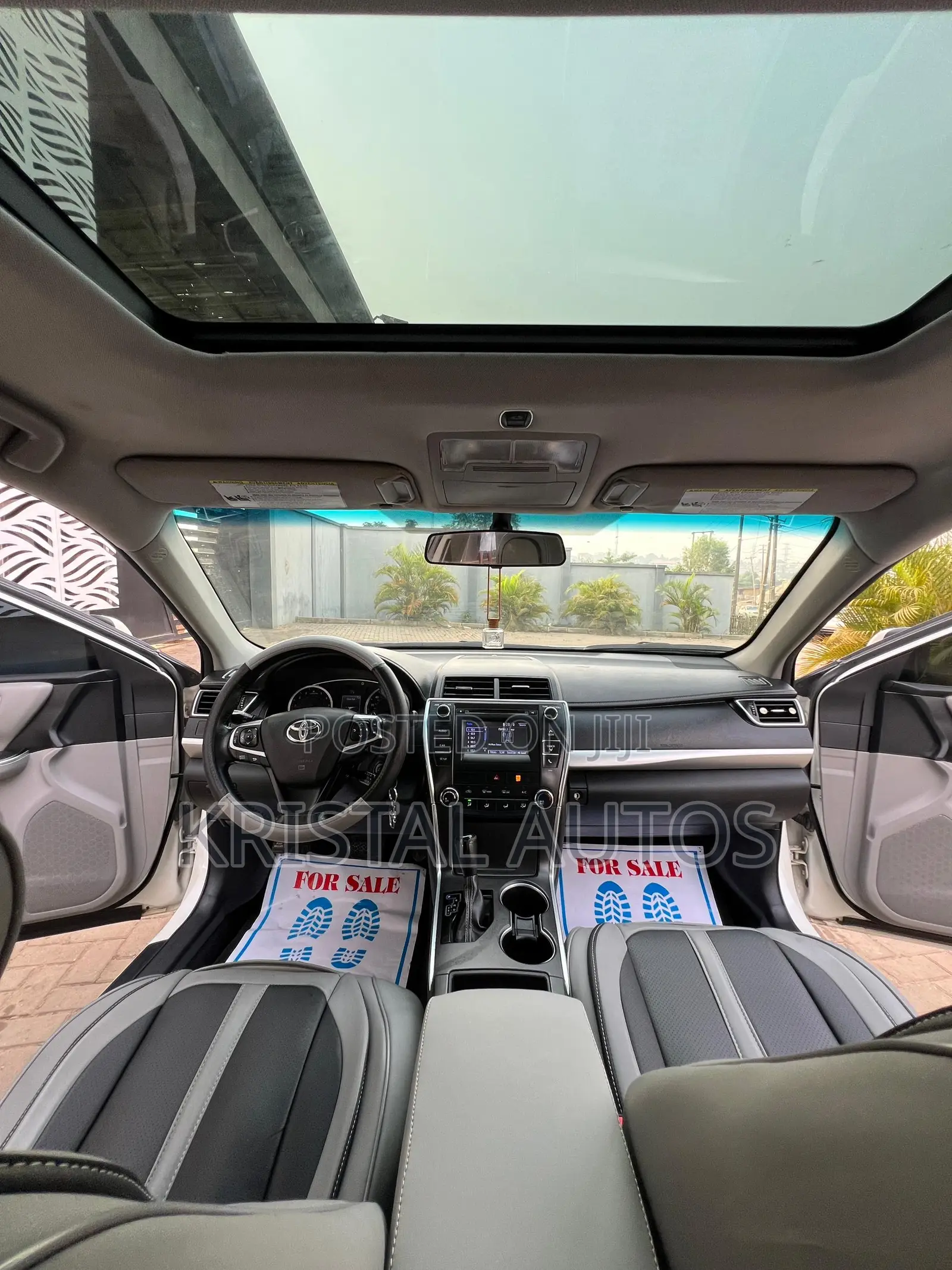 Toyota Camry SE 4dr Sedan (2.5L 4cyl 6A) 2015 White