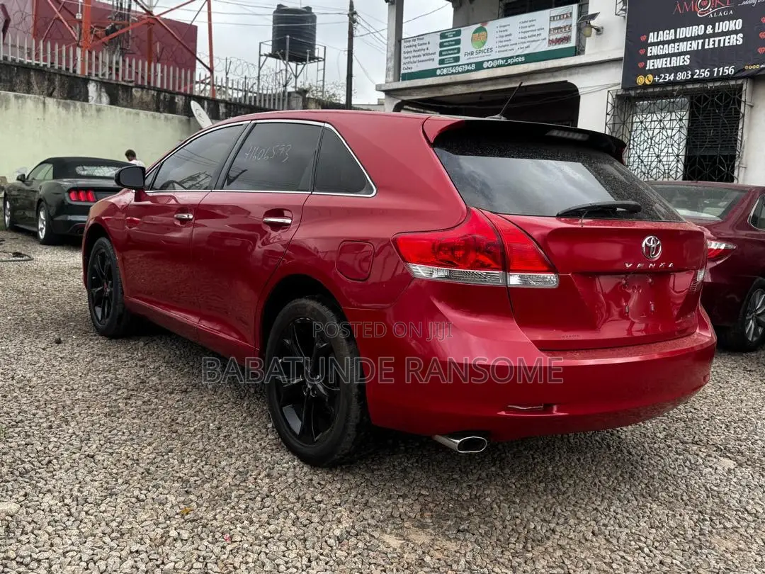 Toyota Venza V6 2010 Red