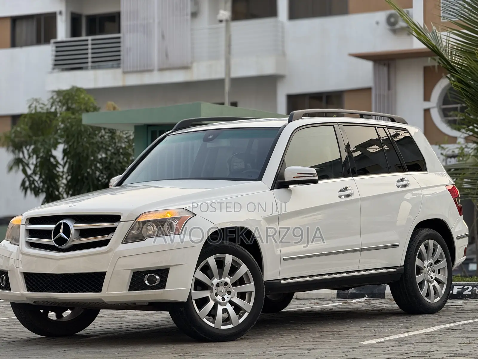 Mercedes-Benz GLK-Class 350 2010 White