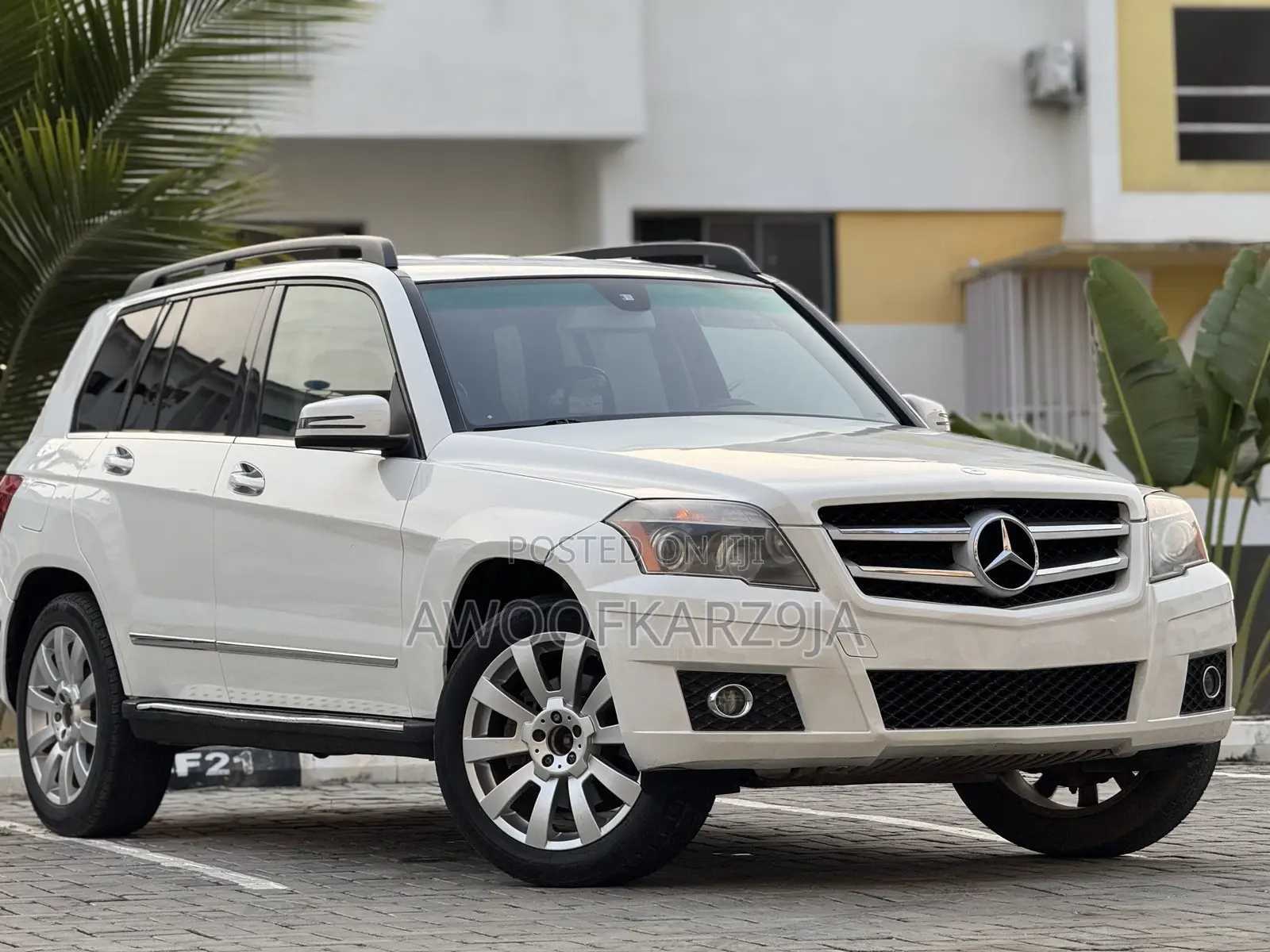 Mercedes-Benz GLK-Class 350 2010 White