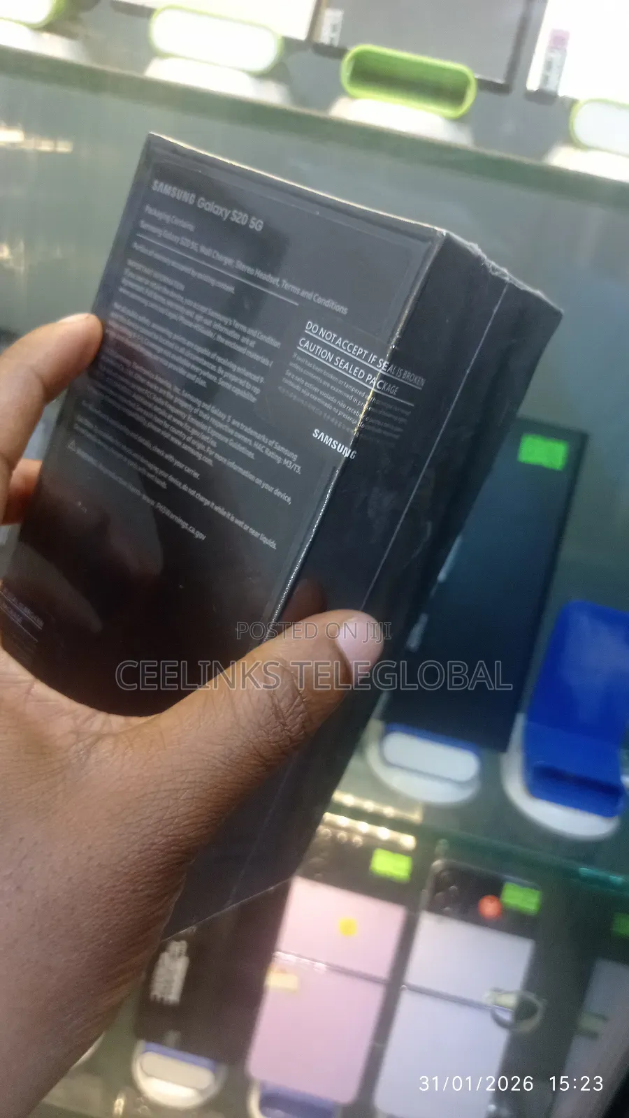 New Samsung Galaxy S20 128 GB Green