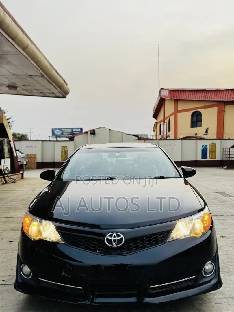 Toyota Camry 2014 Black