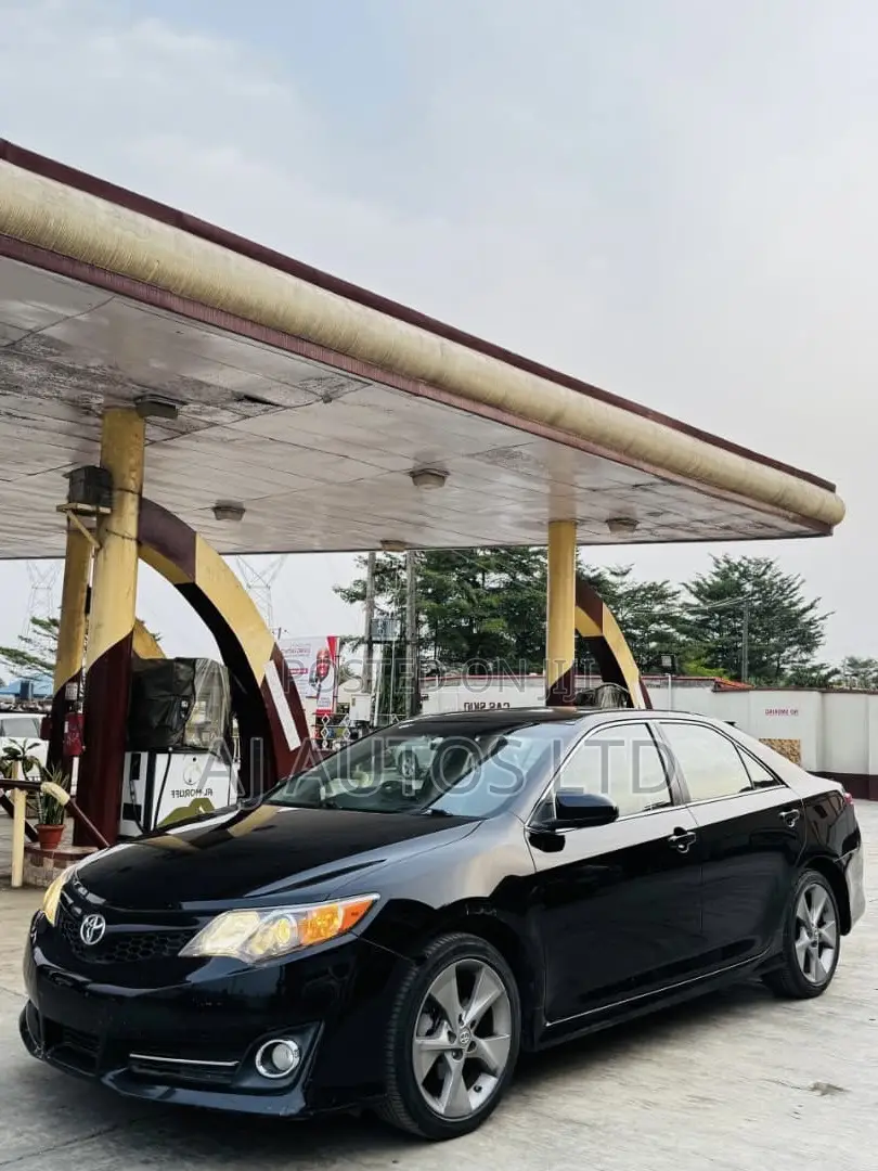 Toyota Camry 2014 Black