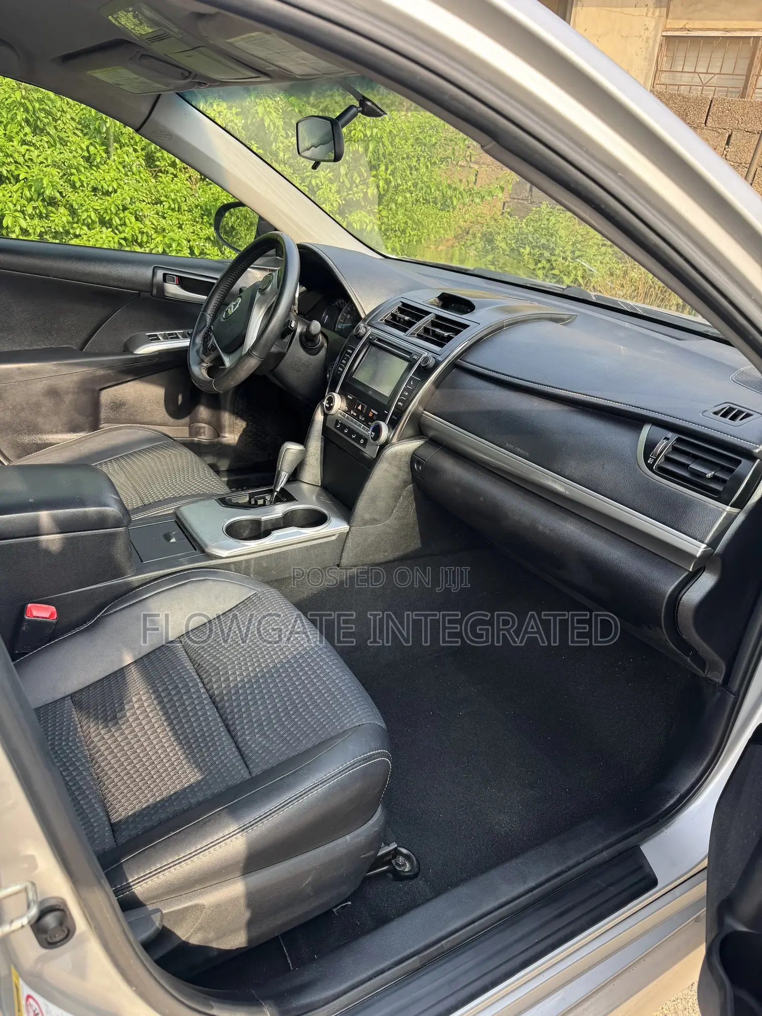 Toyota Camry 2014 Silver