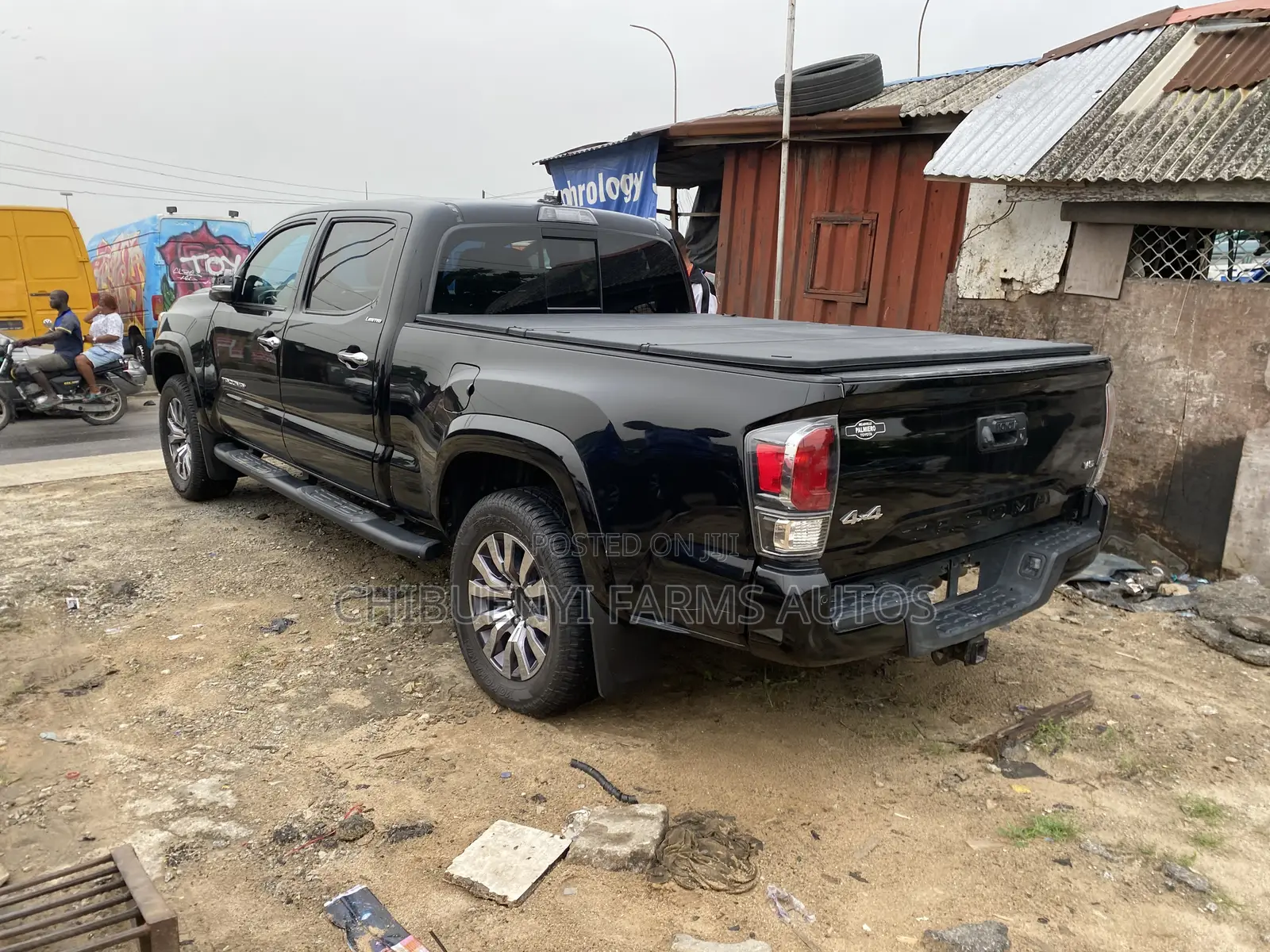 Toyota Tacoma Limited Double Cab 5' Bed V6 AT 2023 Black
