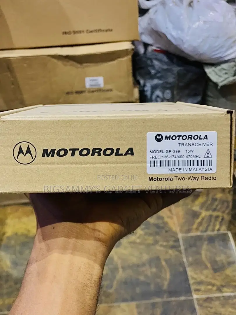 Motorola Gp-399 Walkie Talkie Radio