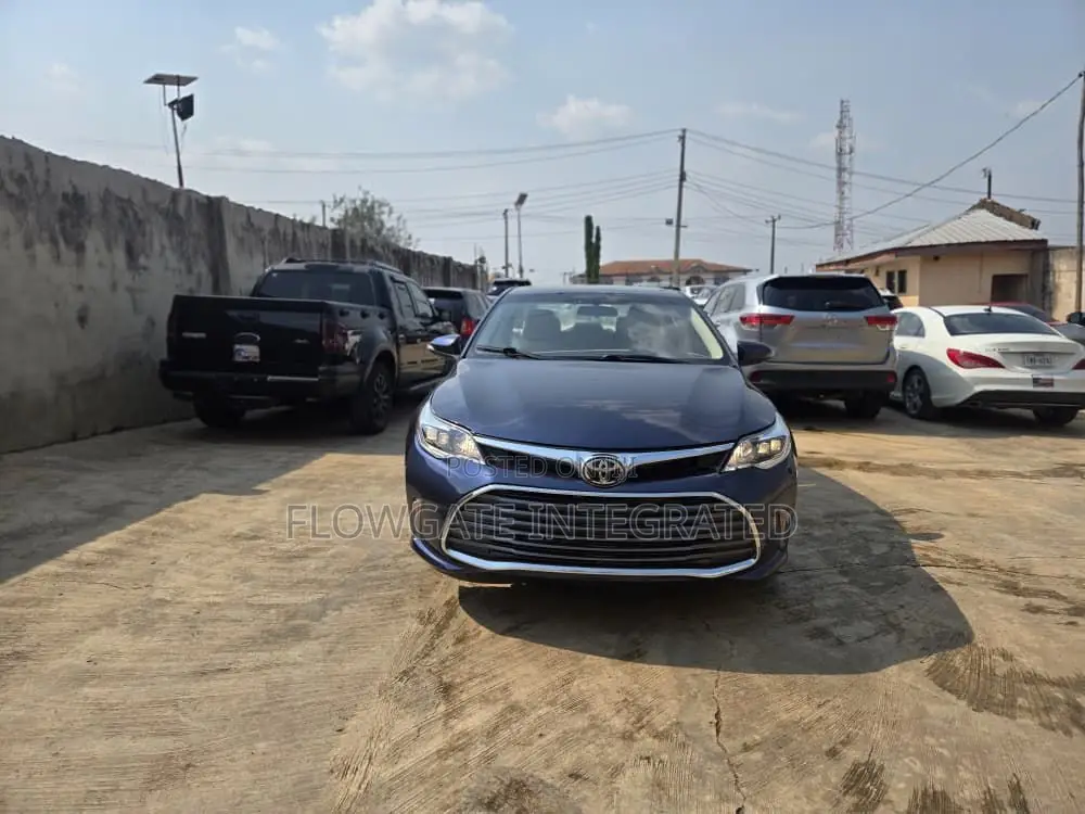 Toyota Avalon XLE Premium FWD Sedan (3.6L 6cyl 6A) 2016 Blue