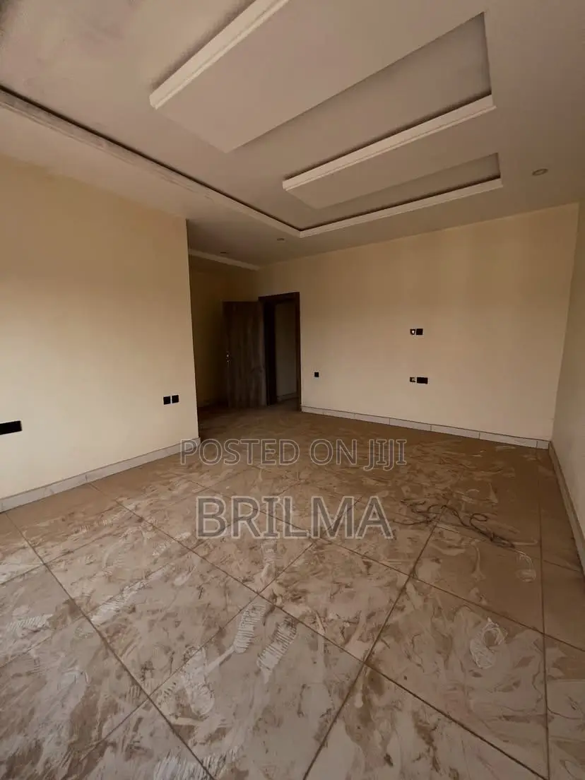 4bdrm Duplex in Gudu for sale