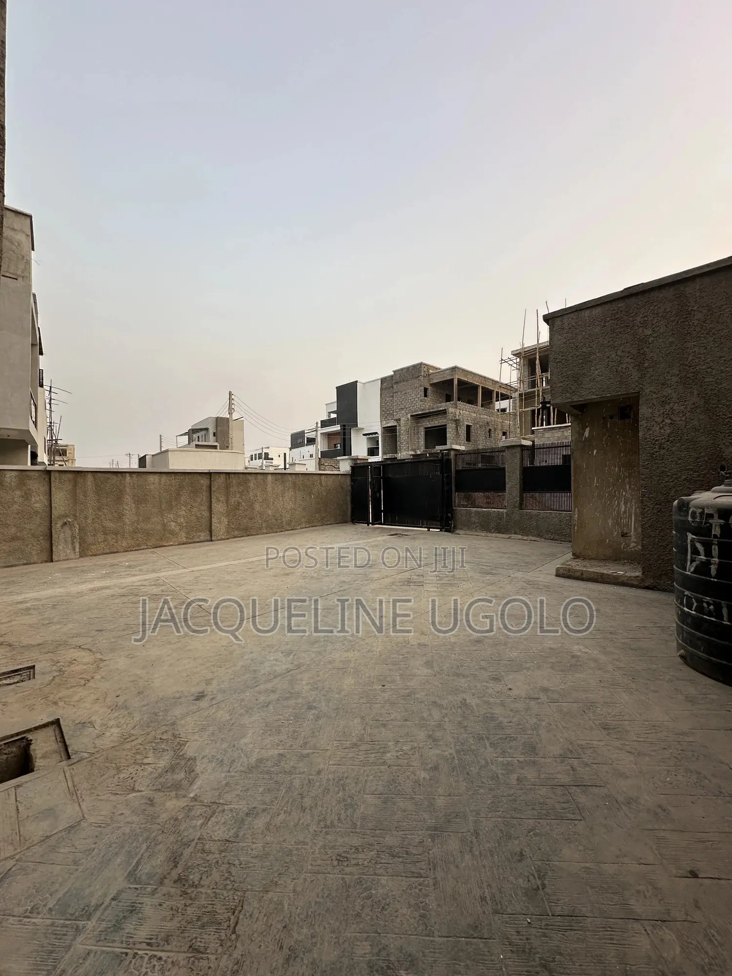 4bdrm Duplex in Ochacho Estate, Life Camp for sale