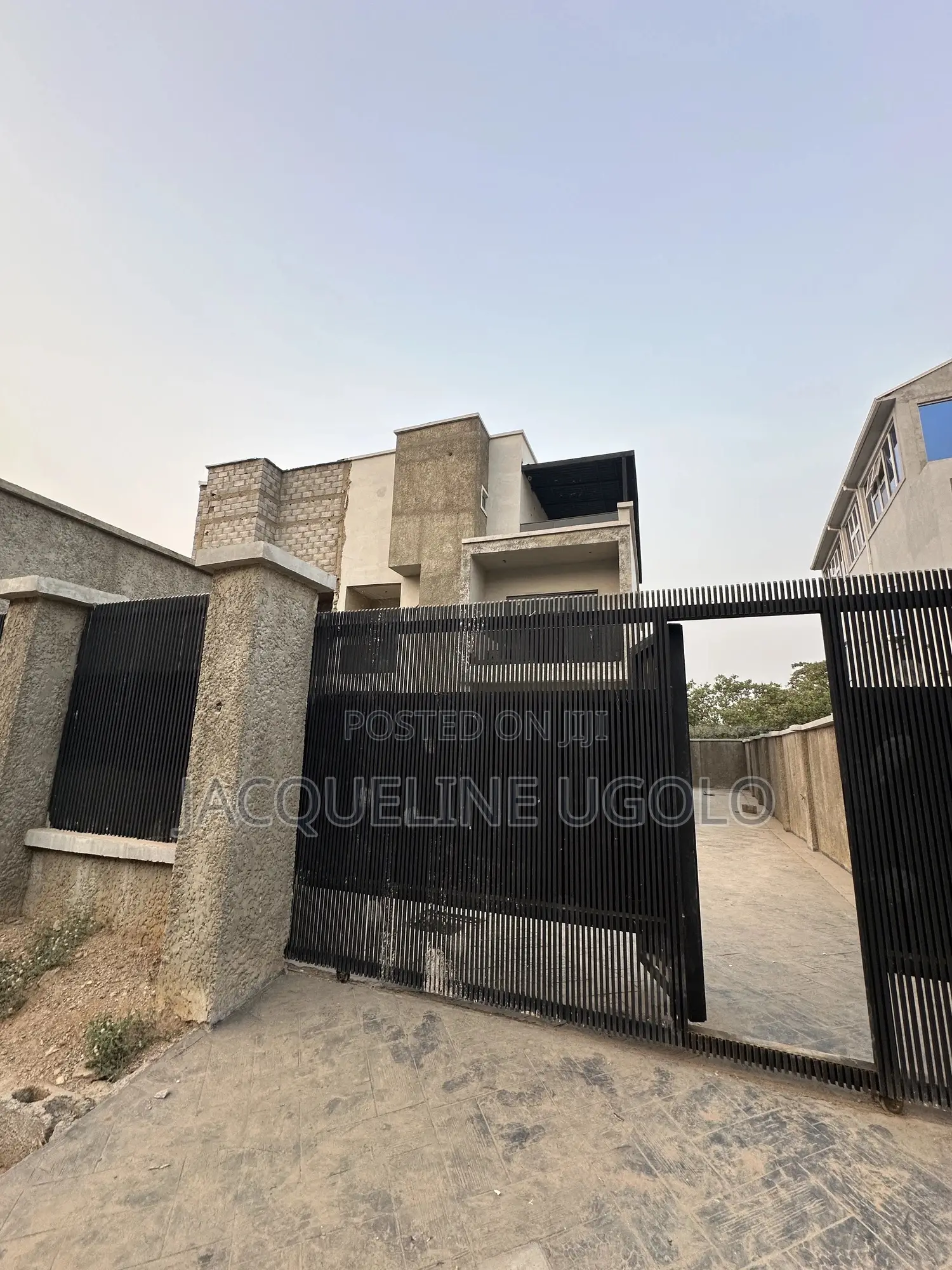 4bdrm Duplex in Ochacho Estate, Life Camp for sale