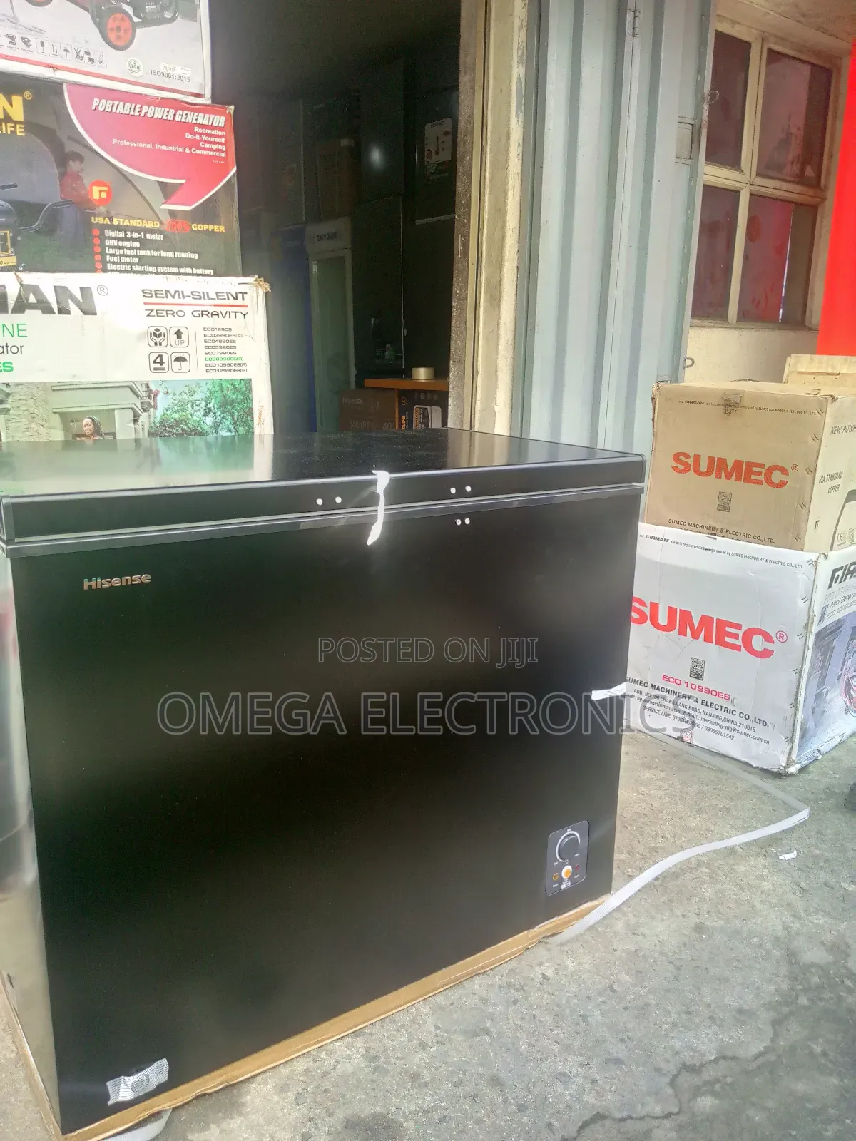 Hisense Chest Freezer 4ft Glass Cover