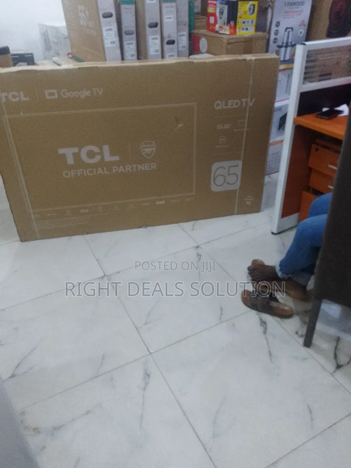 TCL 65" Qm7k Mini Led Qled: Anti-Glare Brilliance for Any Room