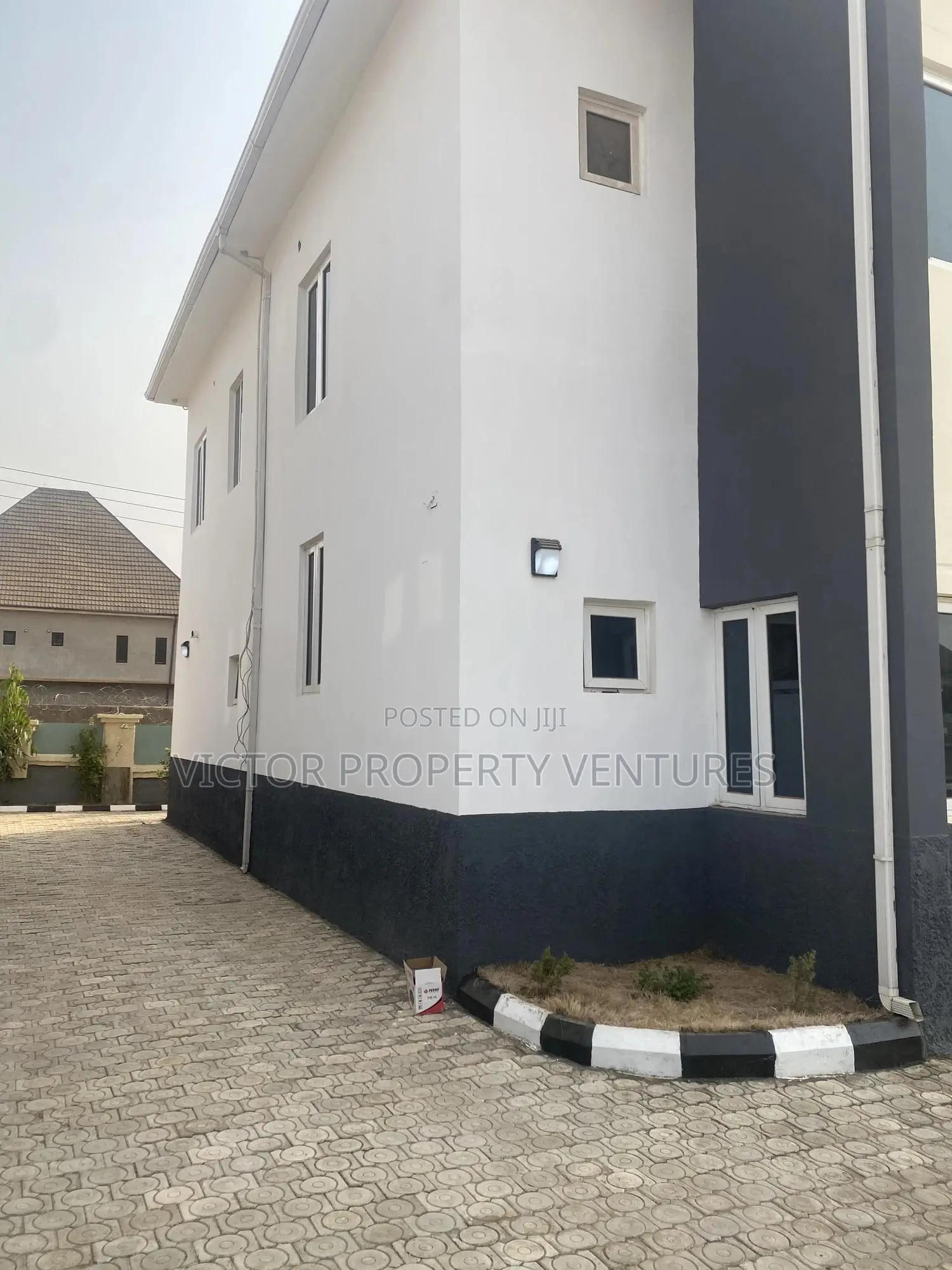 4bdrm Duplex in Dantata Estate, Kubwa for sale
