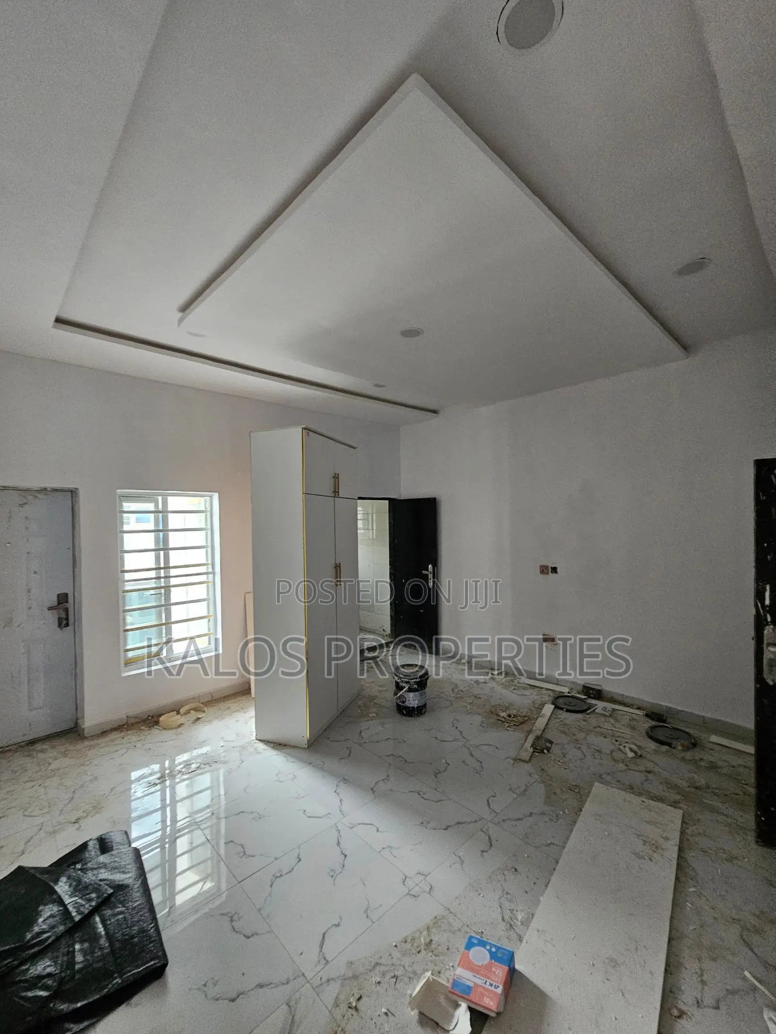 4bdrm Townhouse / Terrace in Ajah Lekki Lagos, Thomas Estate for rent