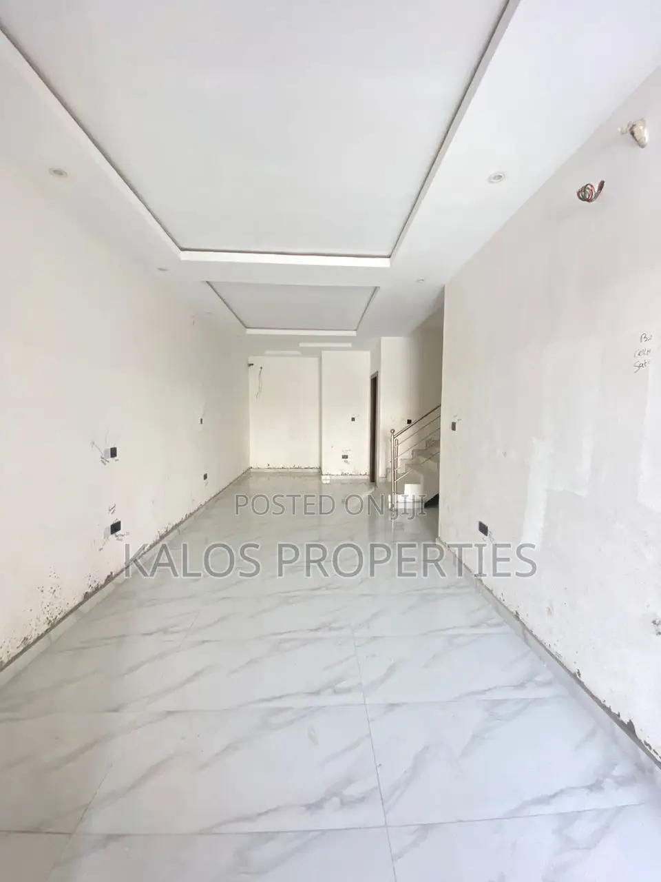 4bdrm Townhouse/Terrace in Lekki Scheme 2, Abraham Adesanya Estate