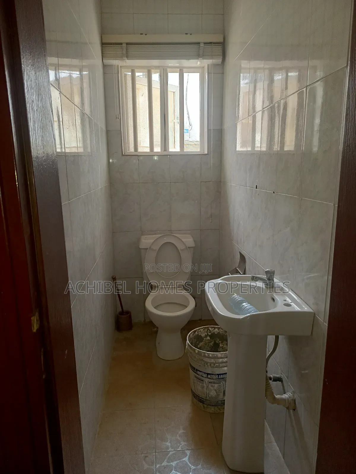 4bdrm Duplex in Near Agungi Estate, Lekki Phase 2 for rent