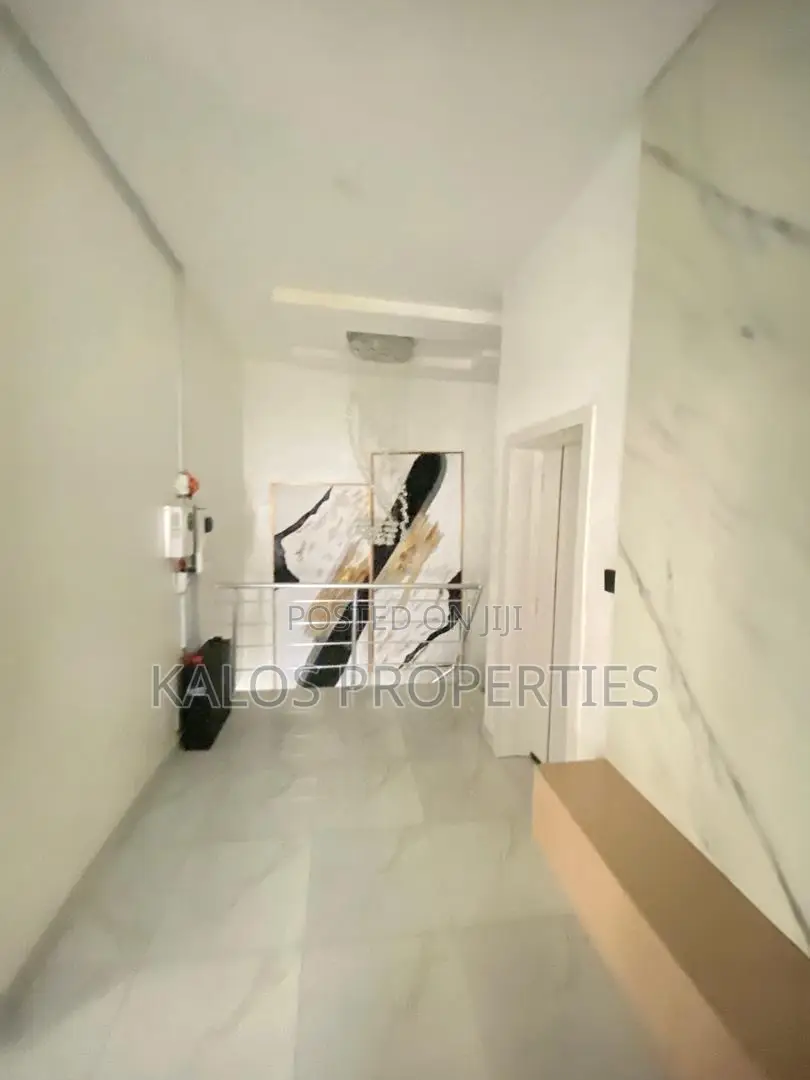 5bdrm Duplex in Chevron Lekki for rent