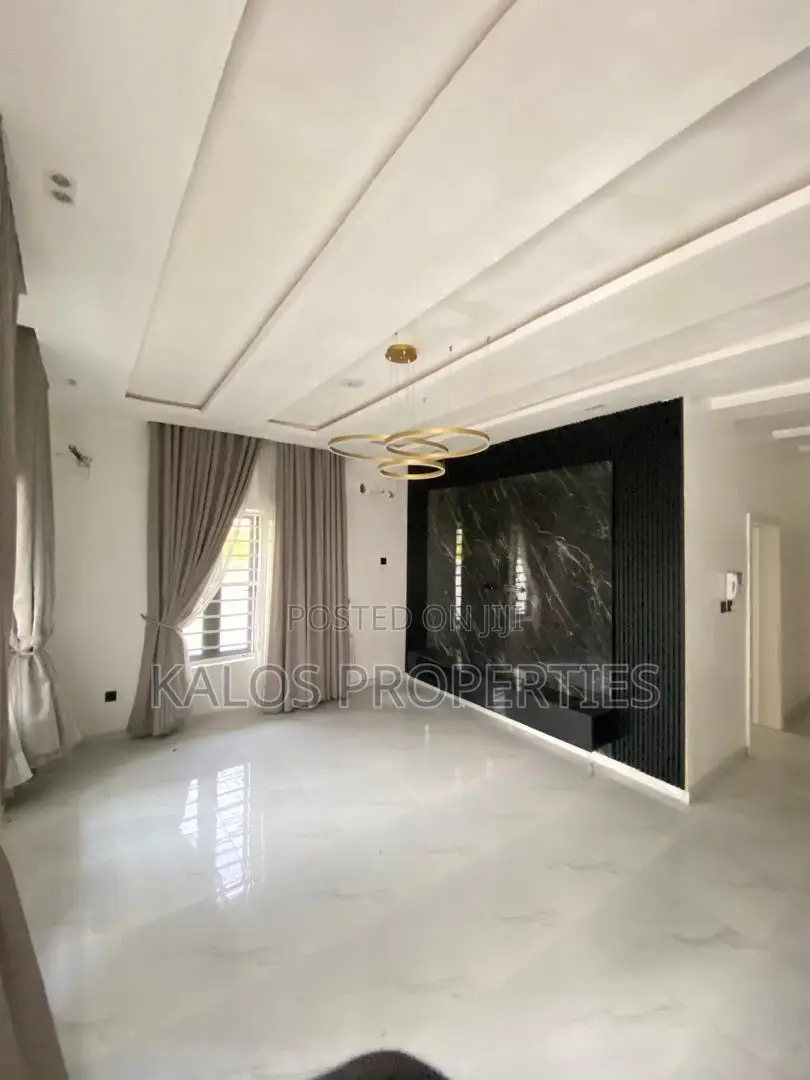 5bdrm Duplex in Chevron Lekki for rent