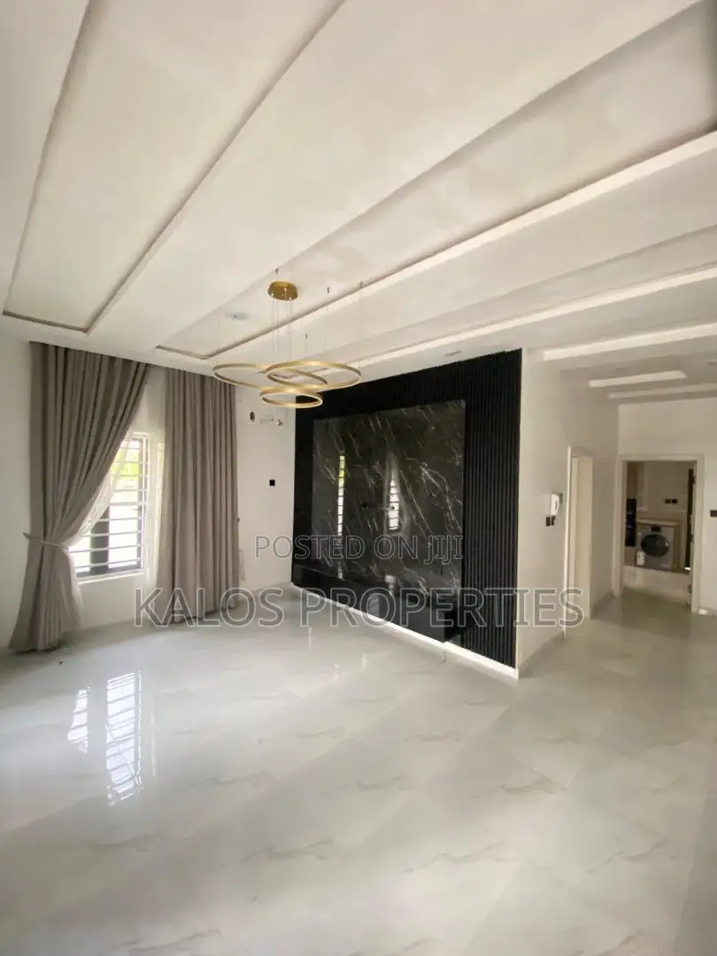 5bdrm Duplex in Chevron Lekki for rent