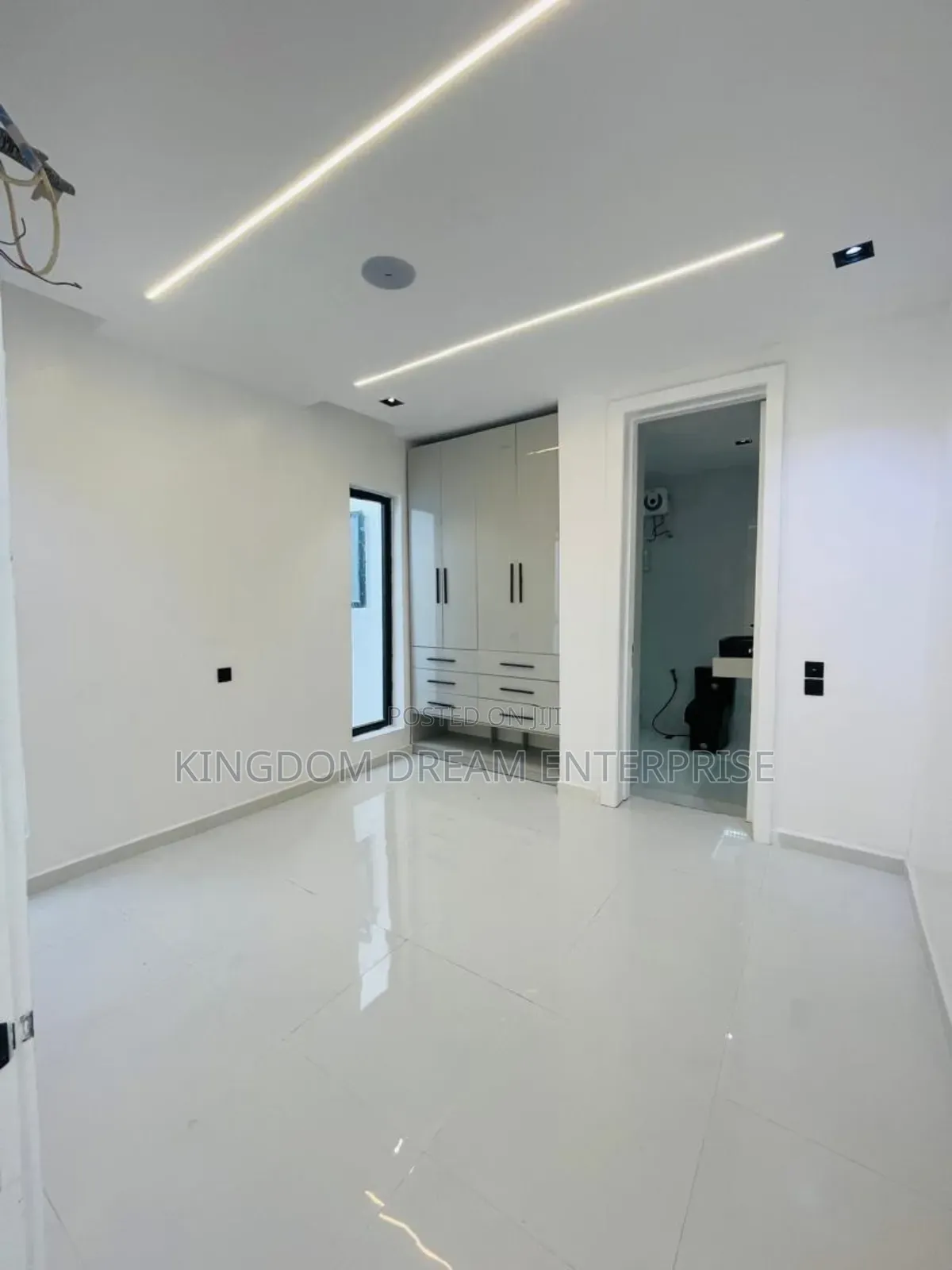 4bdrm Duplex in Ajah for sale