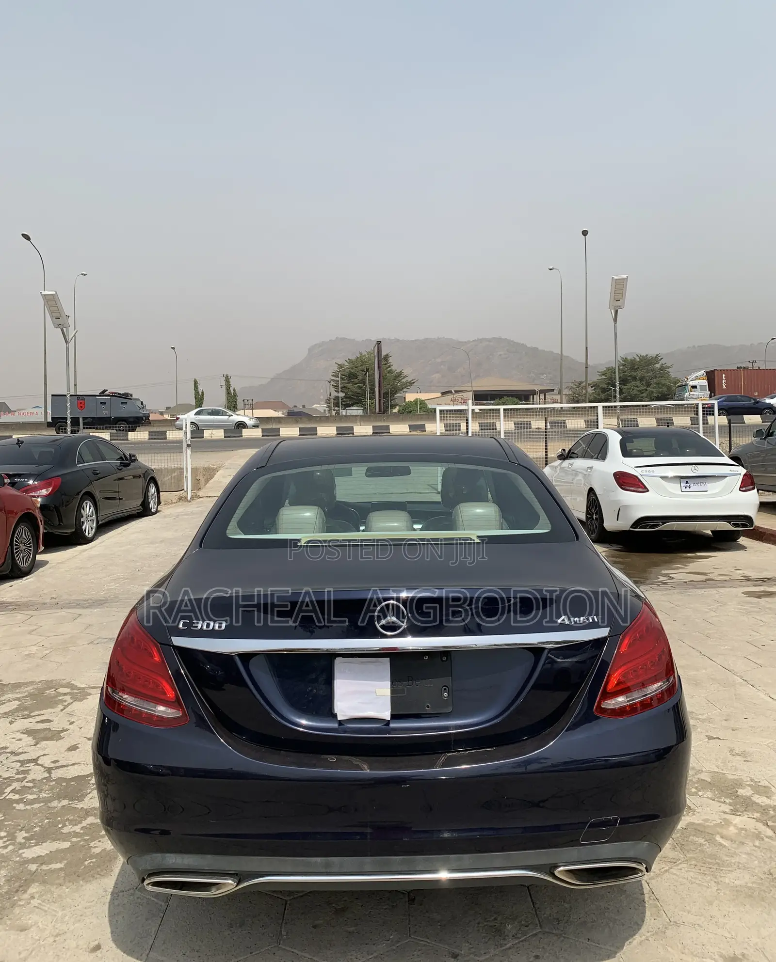 Mercedes-Benz C300 2016 Blue