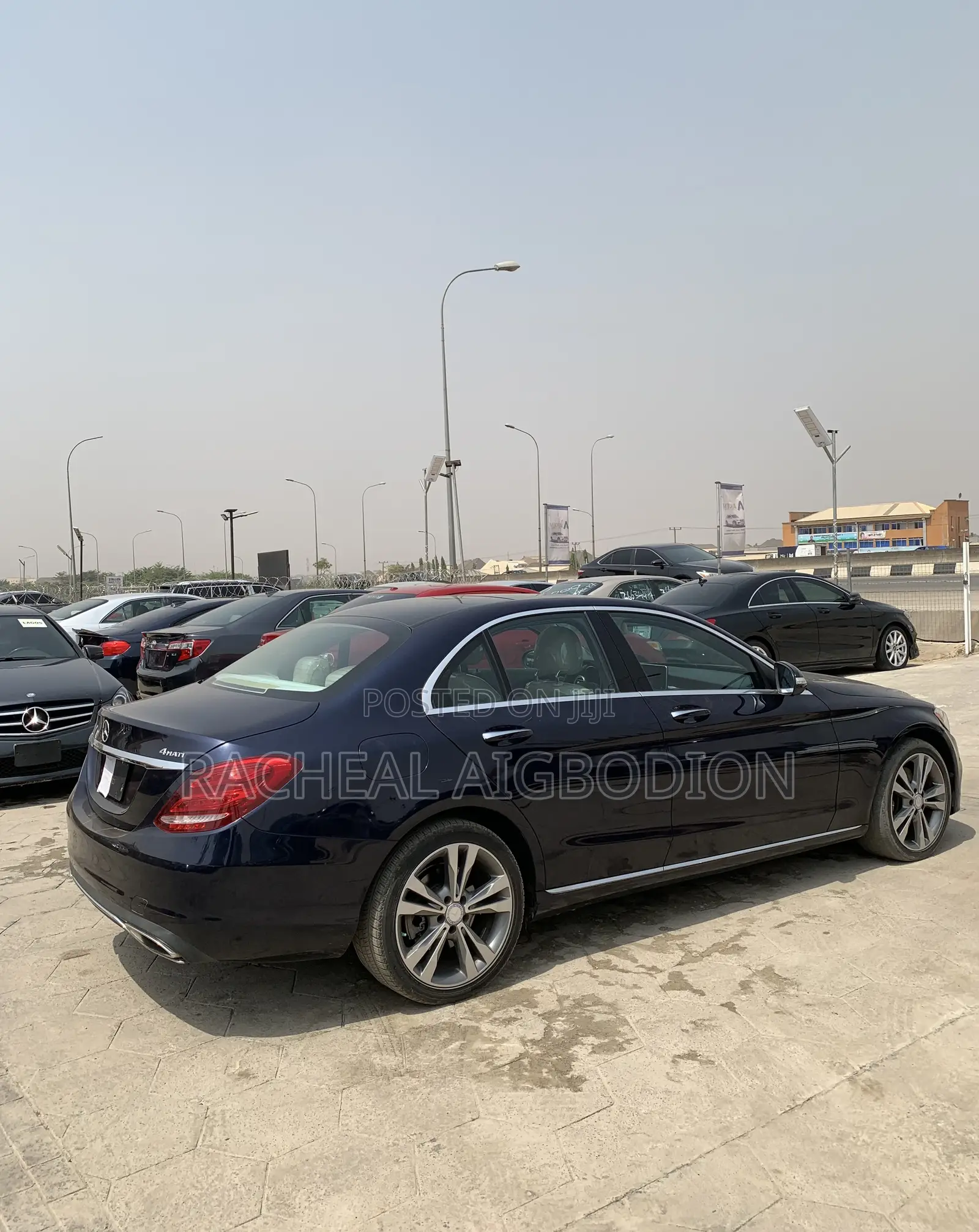 Mercedes-Benz C300 2016 Blue