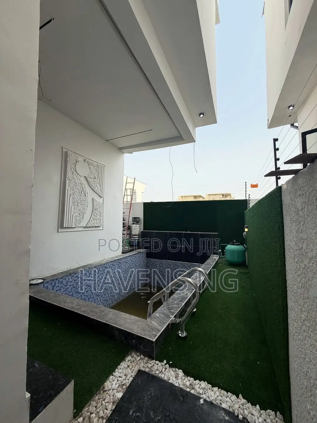 5bdrm Duplex in Lekki Phase 2 for sale