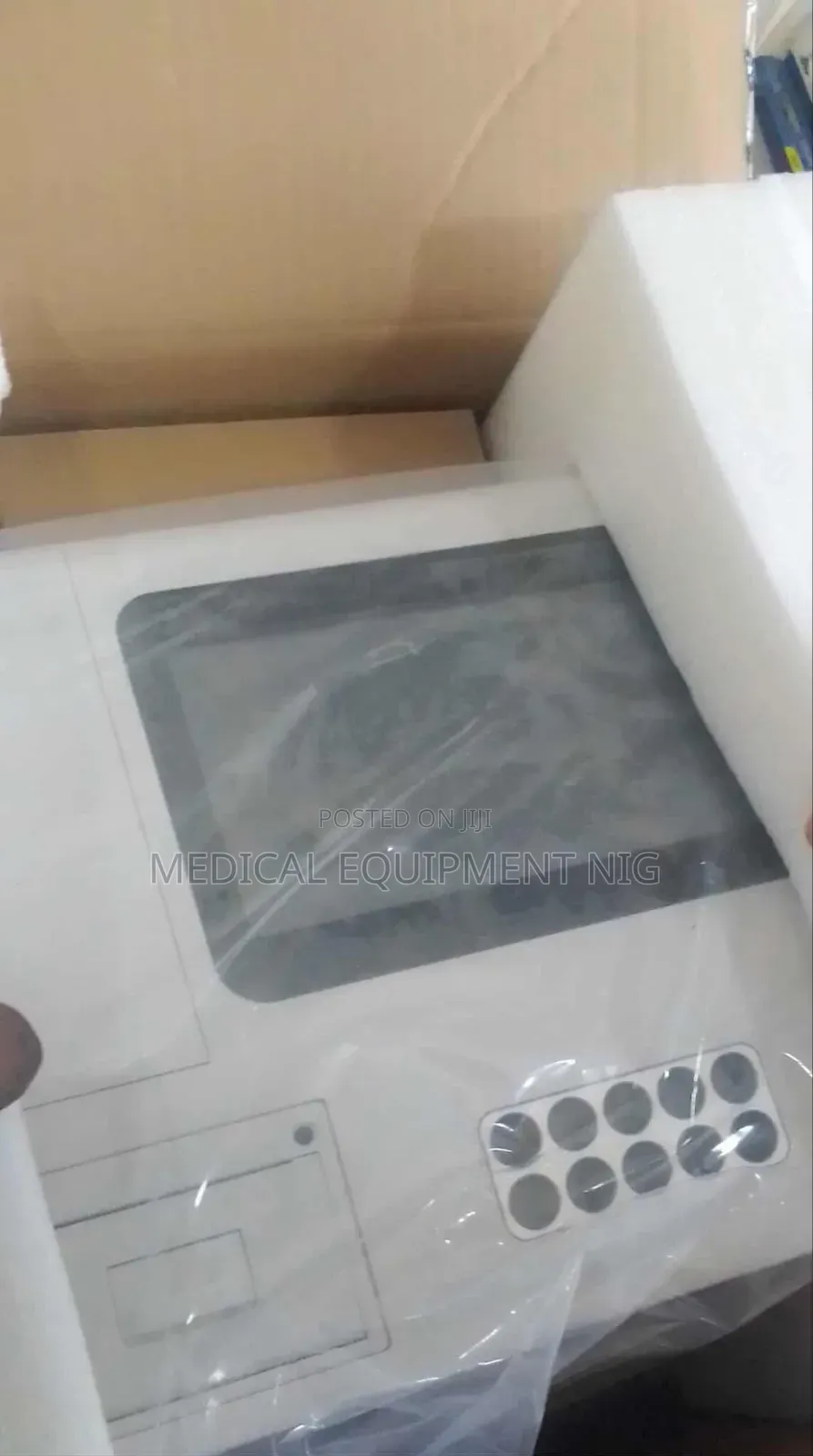 Semi-Automated Chemistry Analyzer