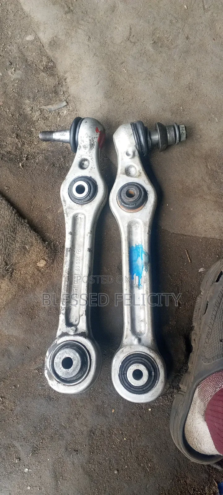 Lower Arm 205 4 Matic
