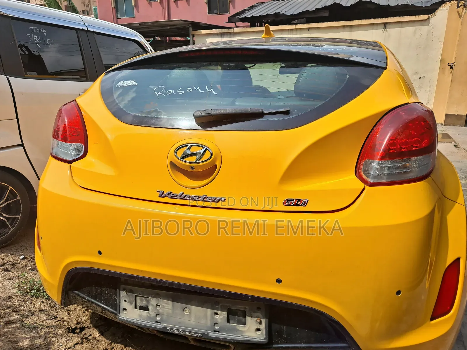 Hyundai Veloster 2011 Orange