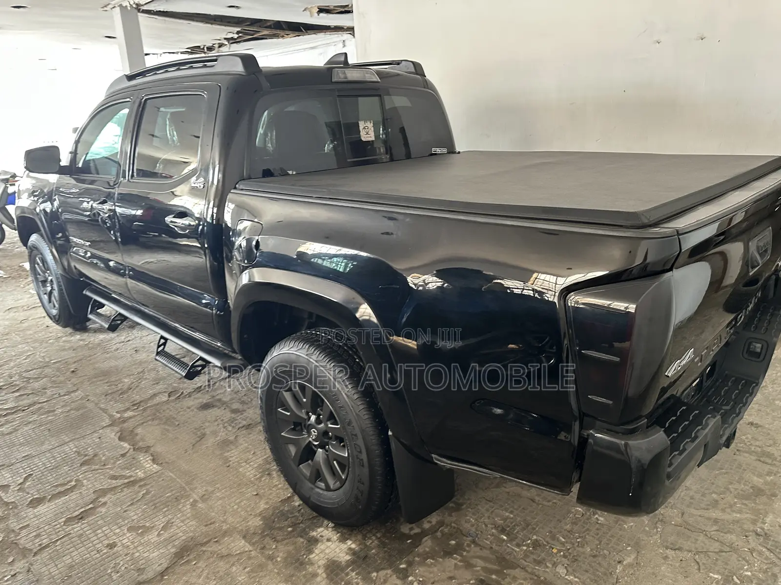 Toyota Tacoma SR5 Double Cab 6' Bed V6 AT 2023 Black