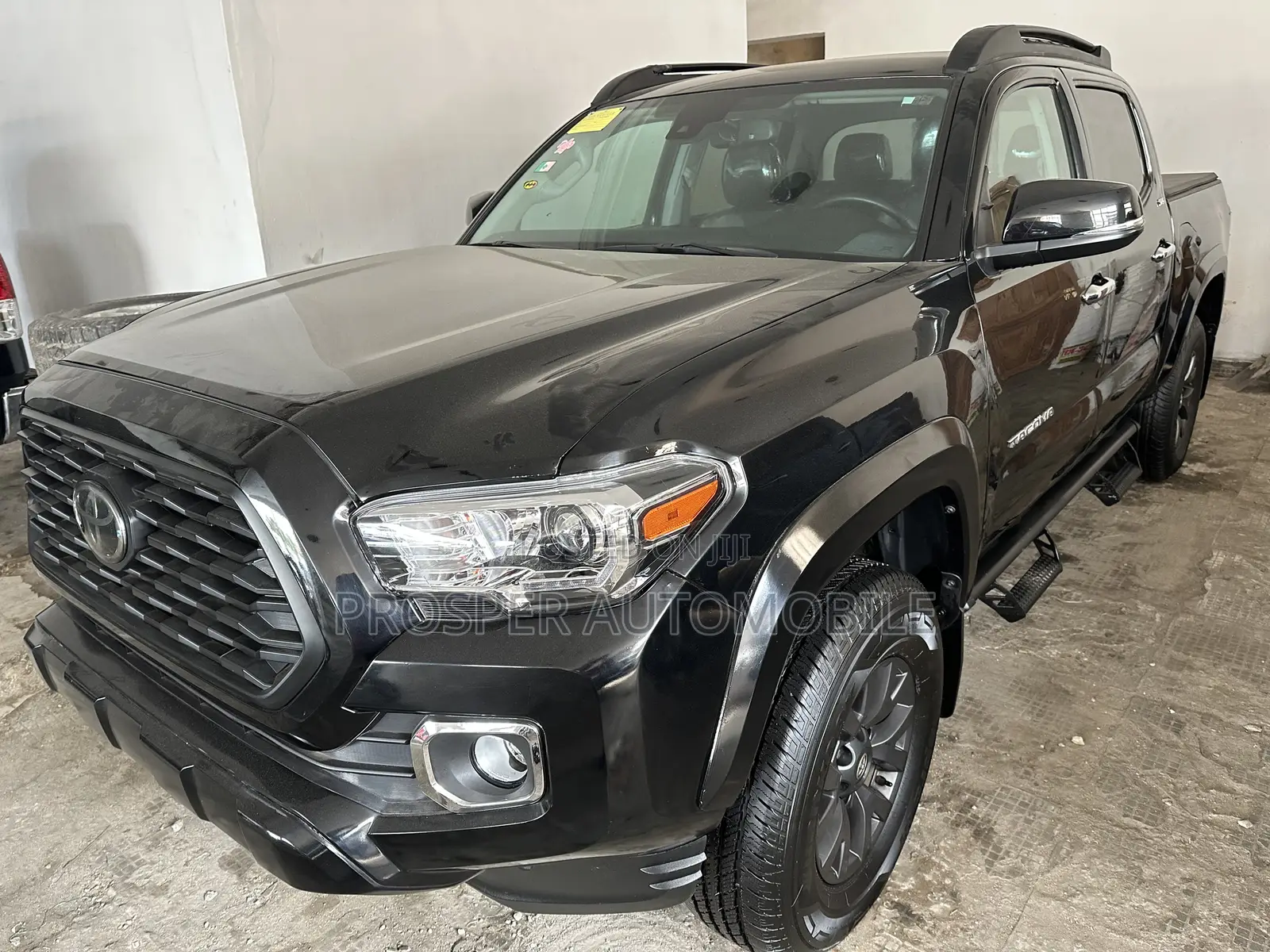 Toyota Tacoma SR5 Double Cab 6' Bed V6 AT 2023 Black