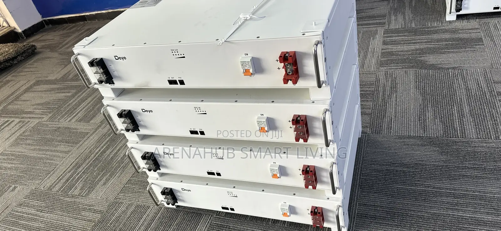 Stackable 40kwh Deye Lithium Battery