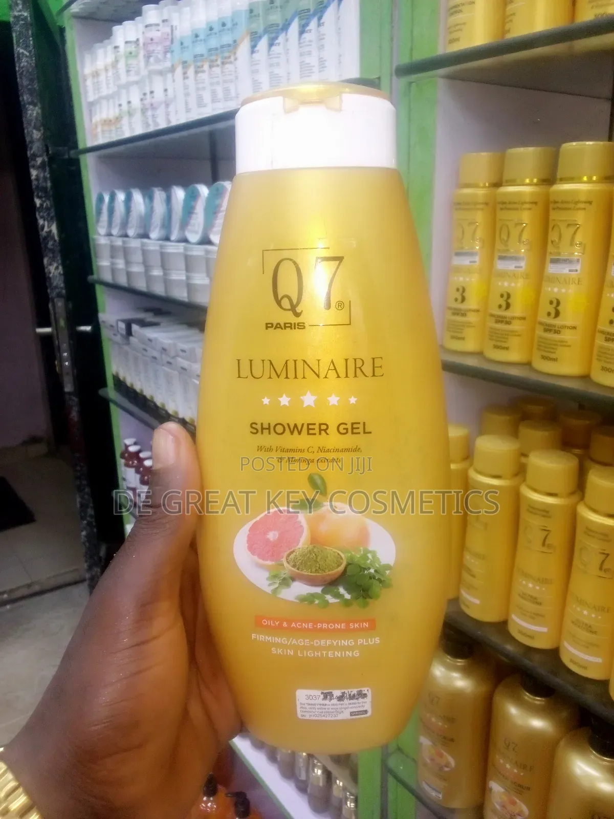 Q7 Luminaire Shower Gel