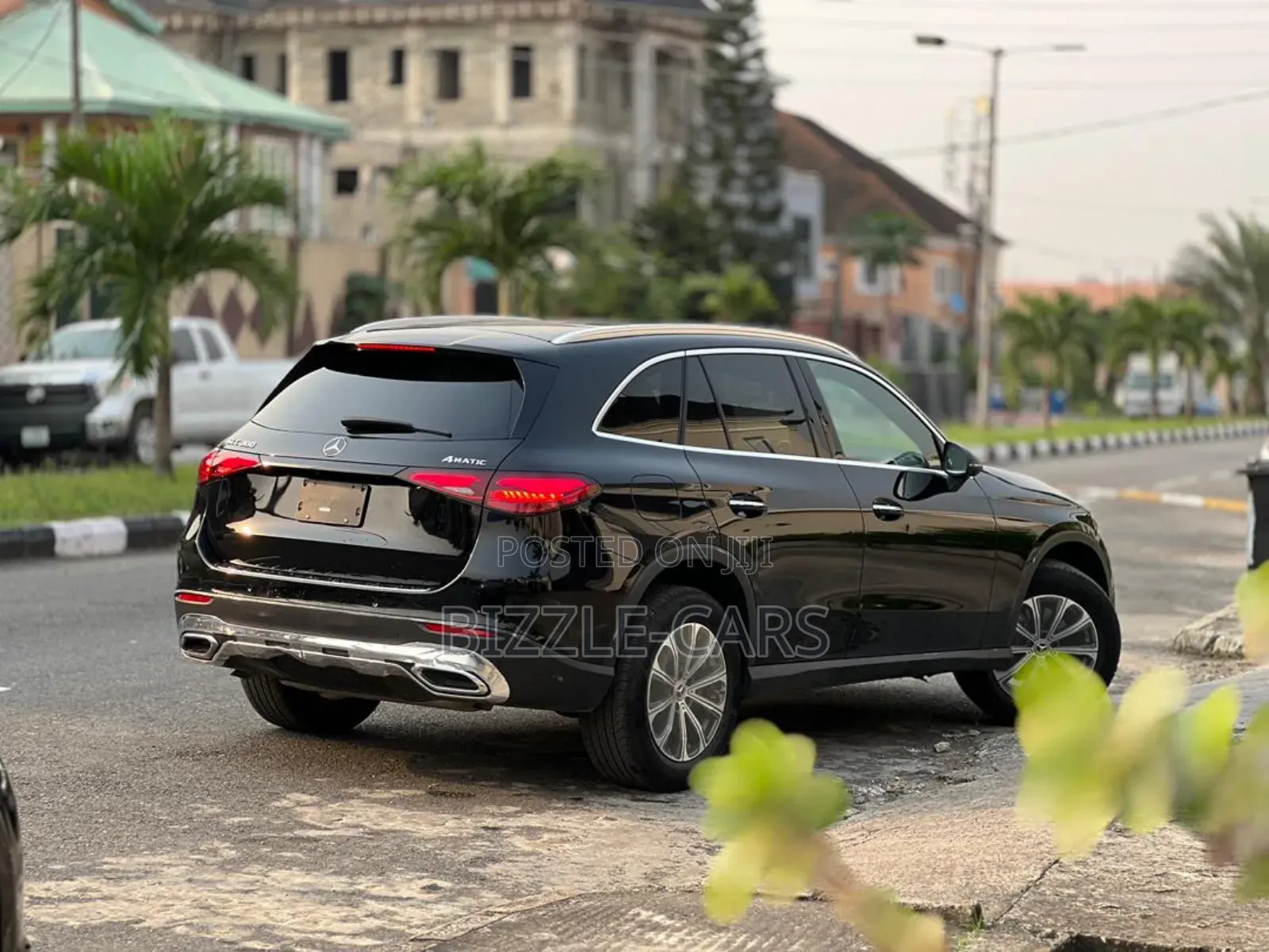 Mercedes-Benz GLC-Class GLC 300 4MATIC AWD 2025 Black