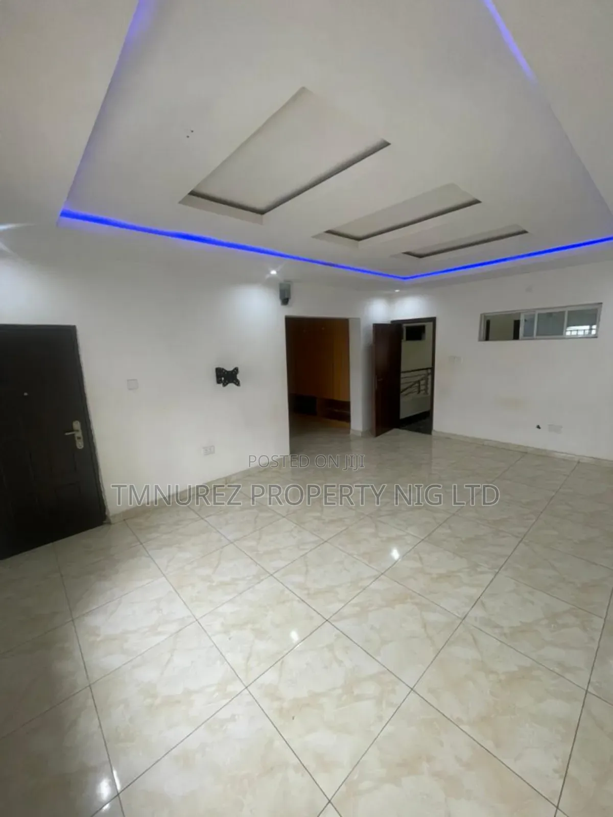 4bdrm Duplex in Paradise 3, Chevron for rent