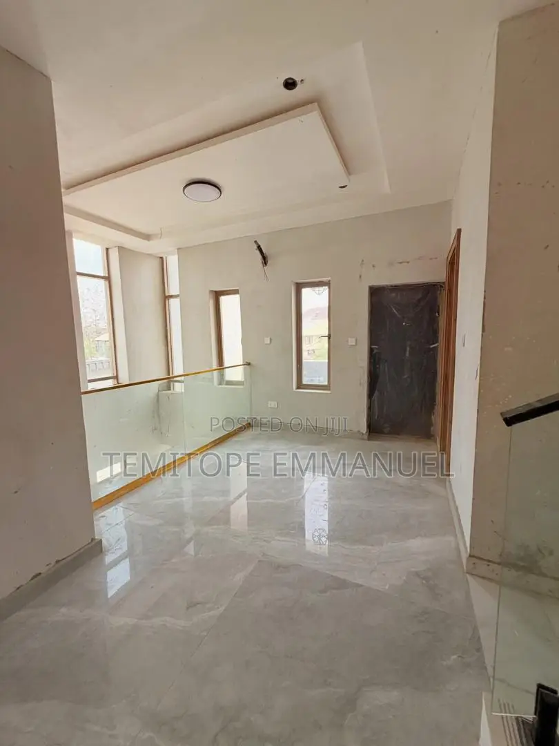 Furnished 5bdrm Duplex in Magodo Gra Phase 2 for sale