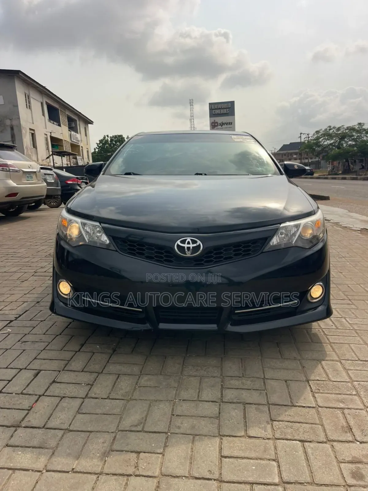 Toyota Camry SE 4dr Sedan (2.5L 4cyl 6A) 2013 Black