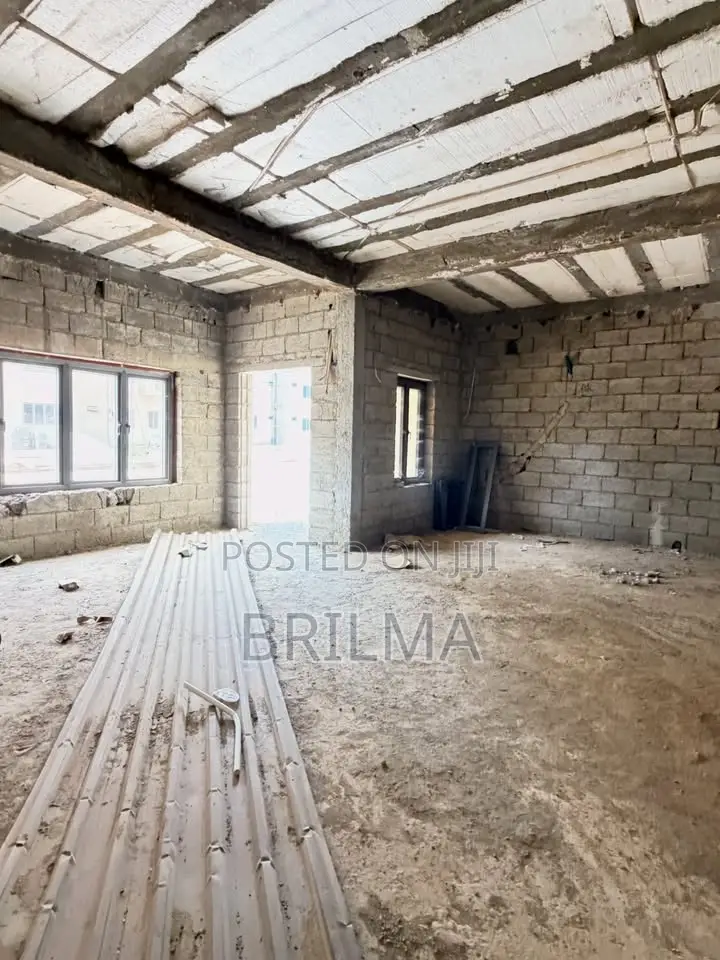 3bdrm Apartment in Apo District for sale
